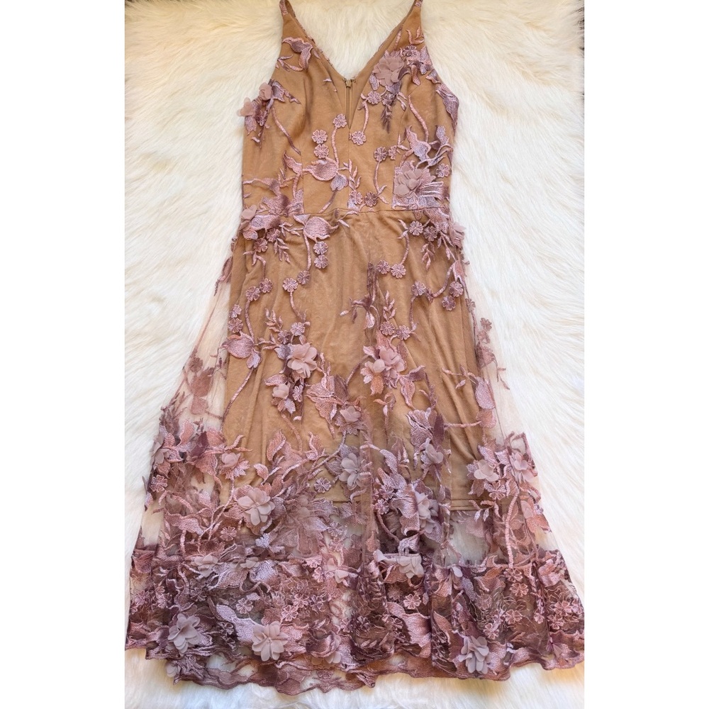 NWOT Dress the Population Audrey Floral 3D Embroidered Dress 💗 - Picture 2 of 11